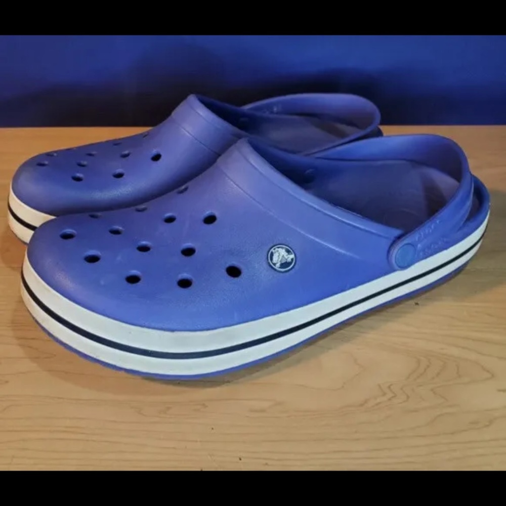 Men's Crocs Size 13 Blue with Stripe Great Shape
